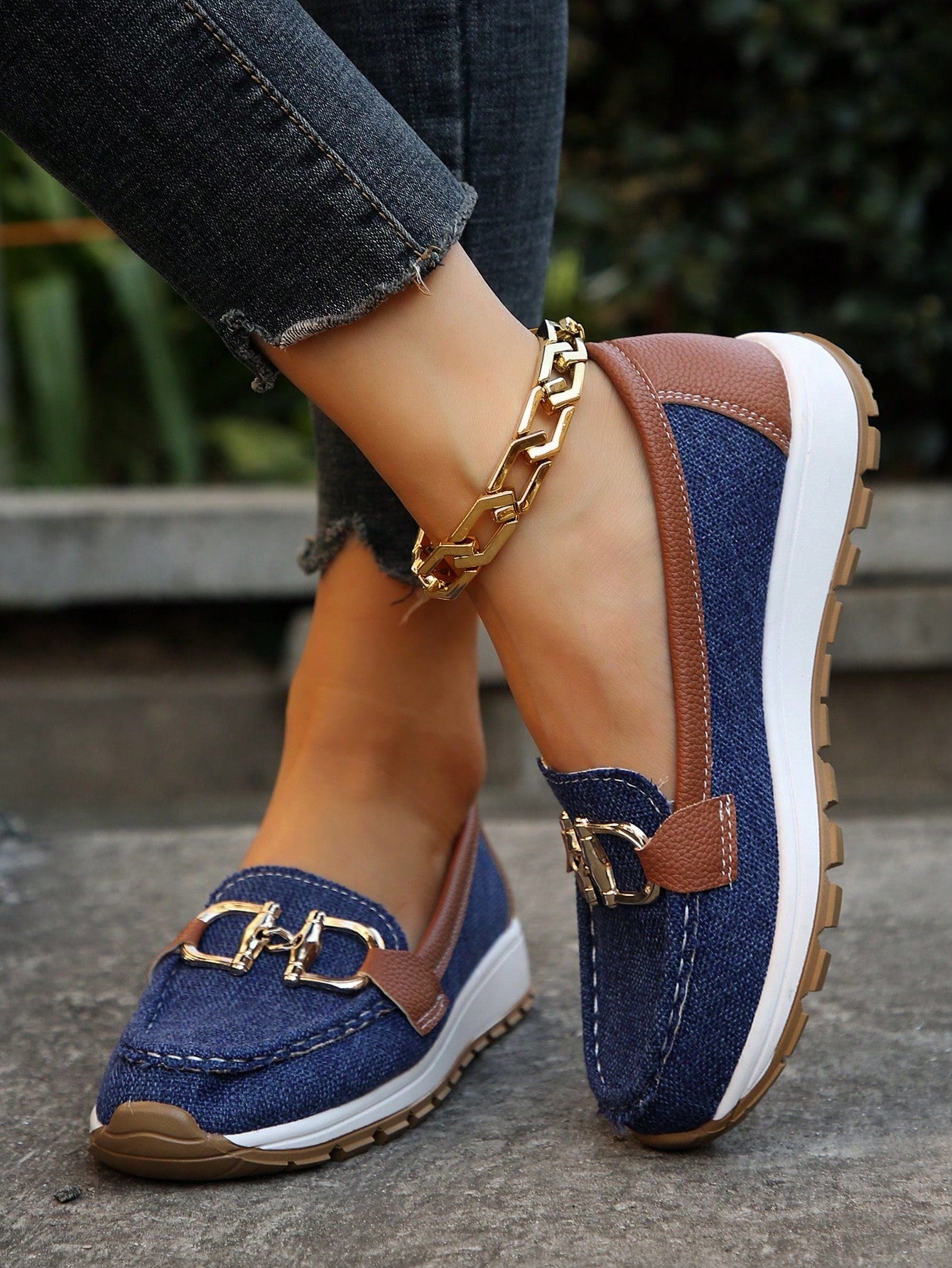 Ellie™ | Flat Buckle Loafers