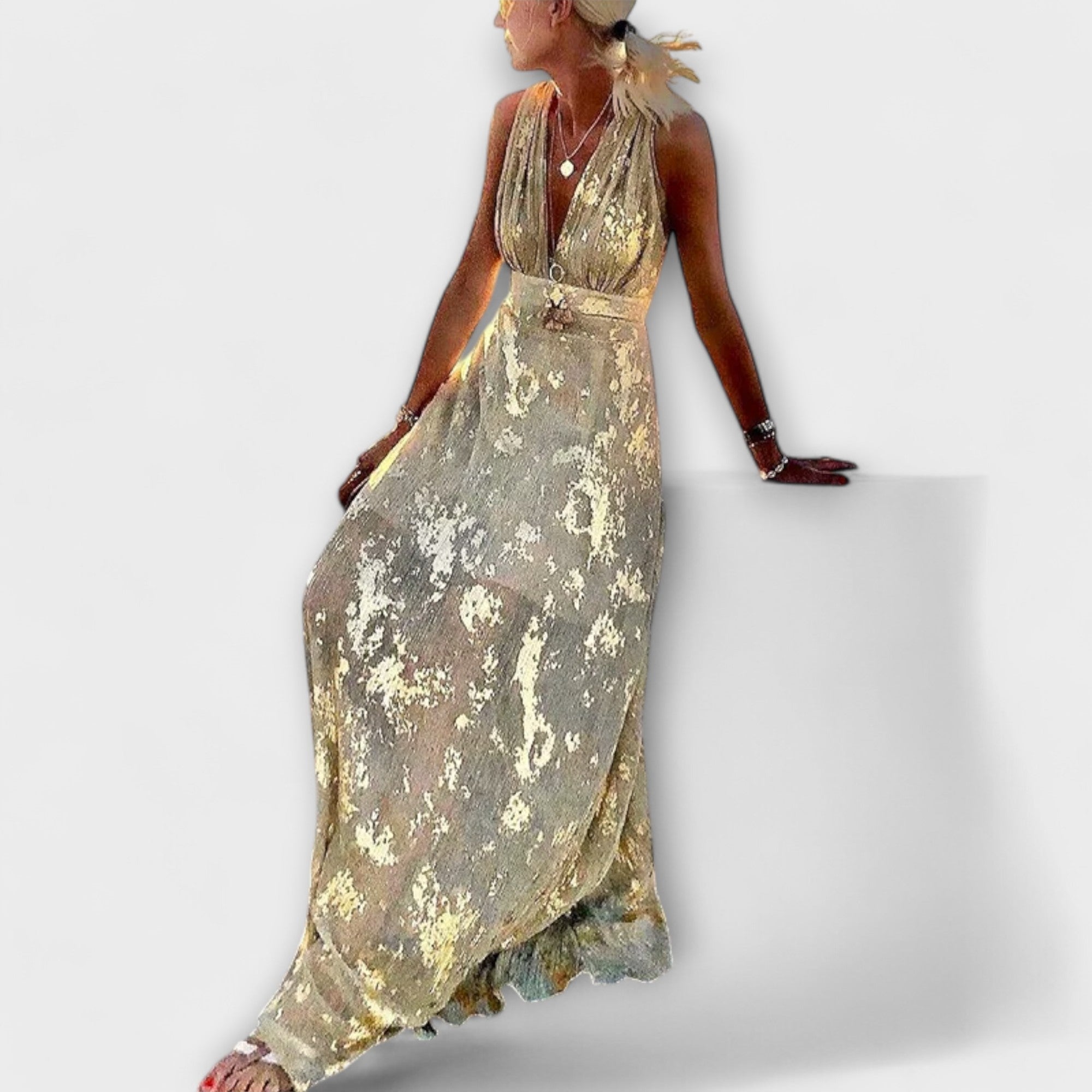 Blush & Bay™ | Flowing dress with V-neck and sequin details